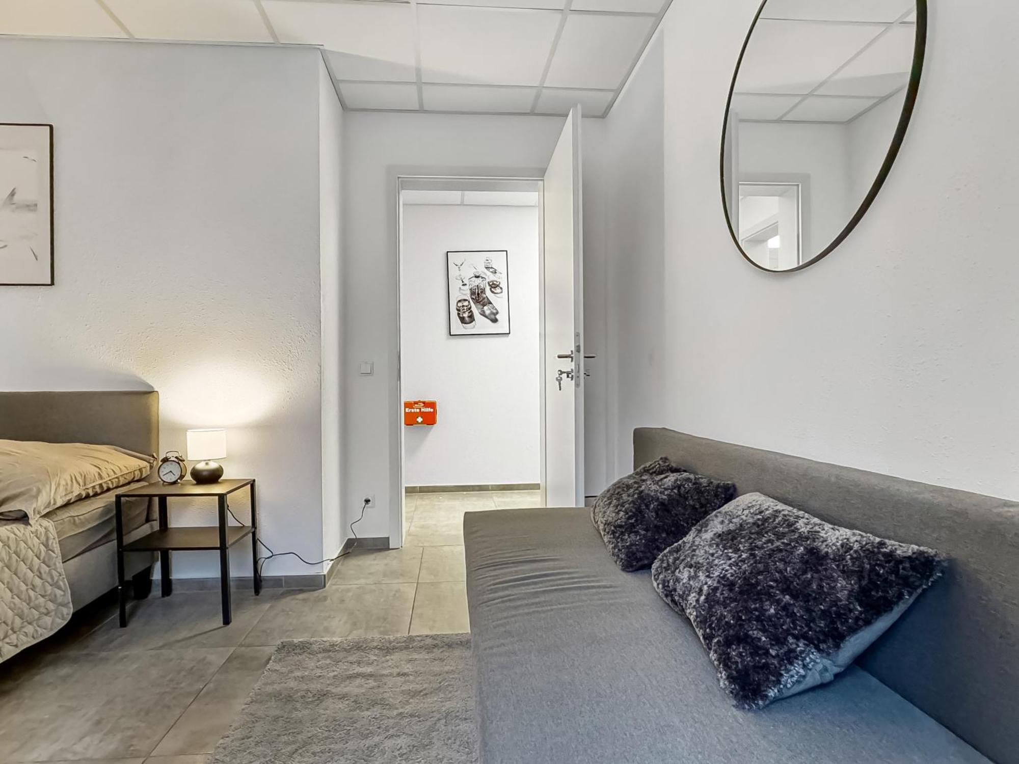 Group Friendly Comfort Central Stuttgart Apartment Экстерьер фото