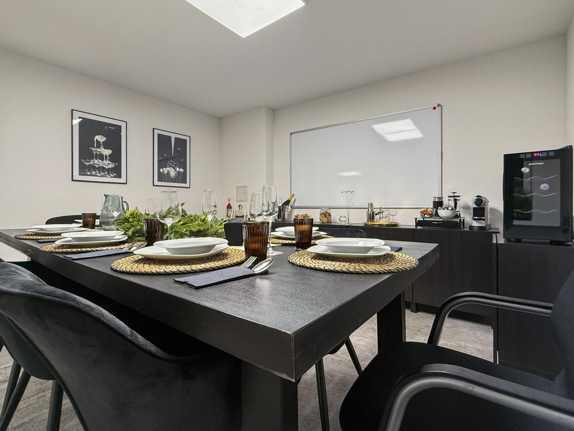 Group Friendly Comfort Central Stuttgart Apartment Экстерьер фото